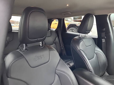 2021 Jeep Cherokee Latitude Lux