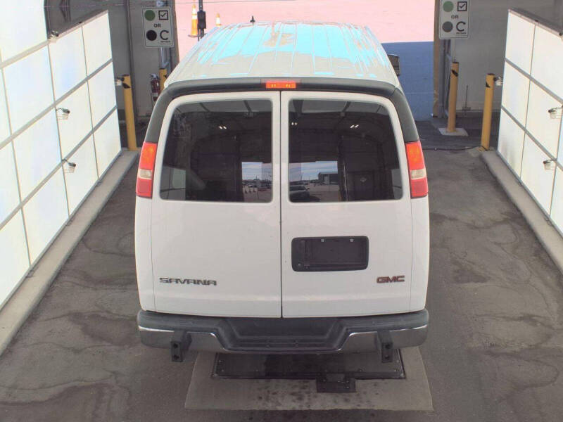 2019 GMC Savana 2500