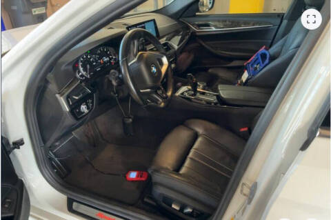 2018 BMW 5 Series 540i