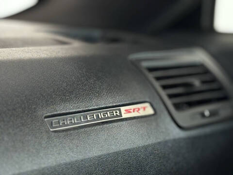 2013 Dodge Challenger SRT8 Core