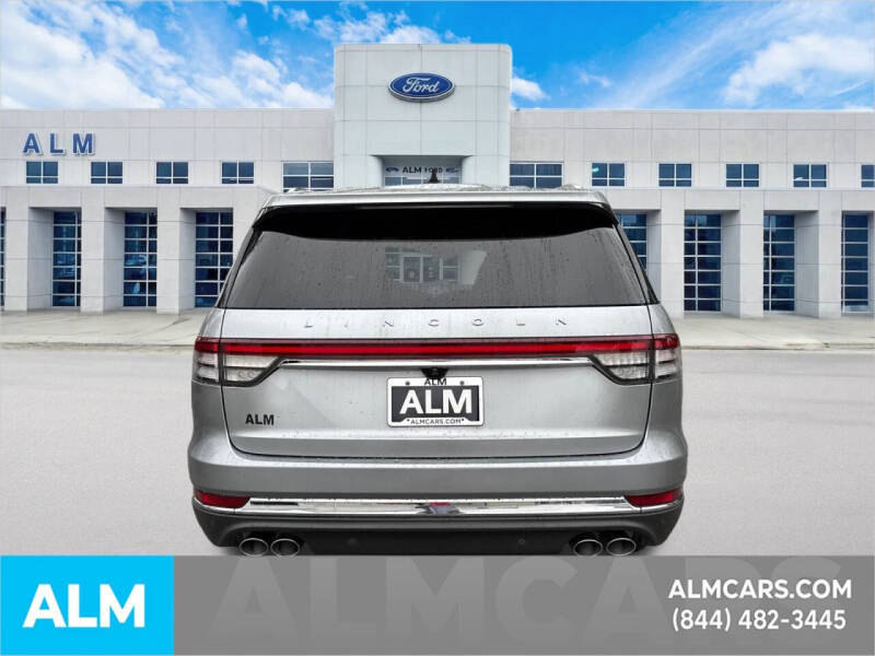 2023 Lincoln Aviator Standard