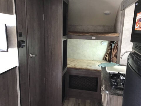2017 Winnebago Minnie Drop