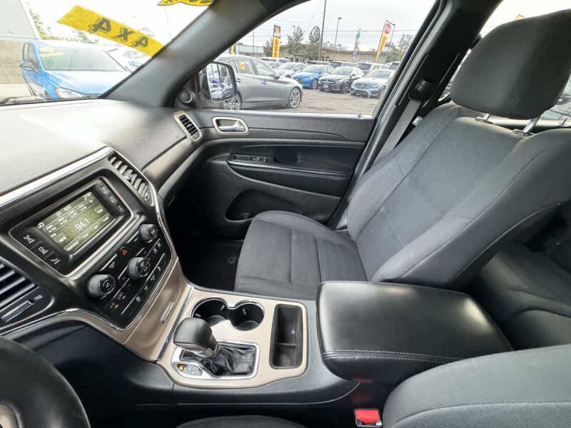 2016 Jeep Grand Cherokee Laredo