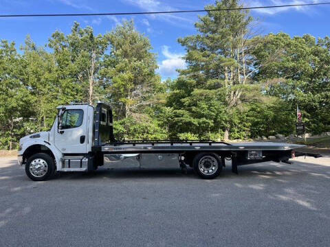 2022 Freightliner M2 106