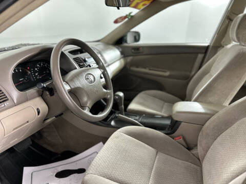 2003 Toyota Camry LE