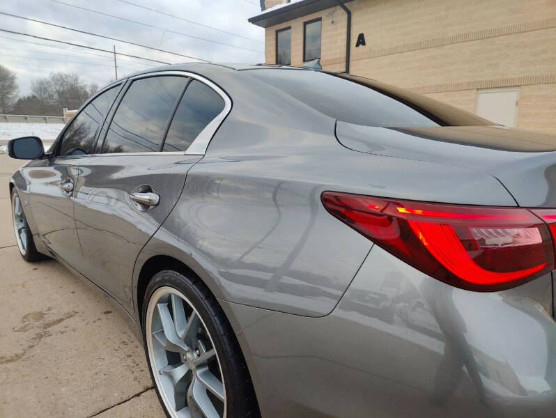 2018 Infiniti Q50 2.0T Luxe