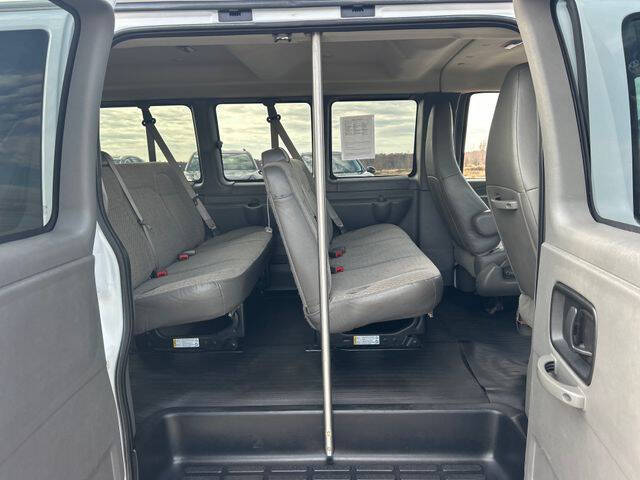 2017 GMC Savana LS 2500