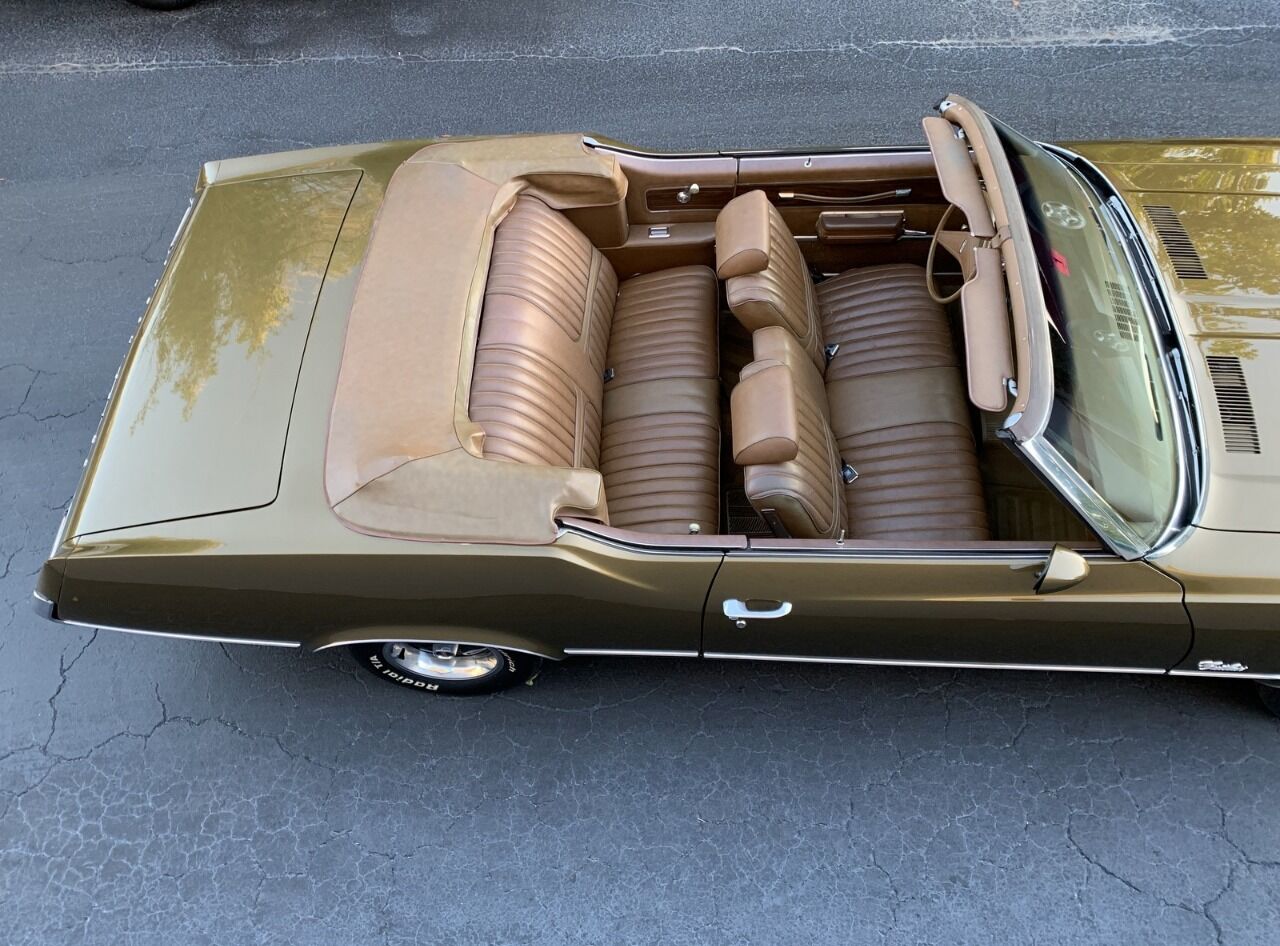 1972 Oldsmobile Cutlass 35