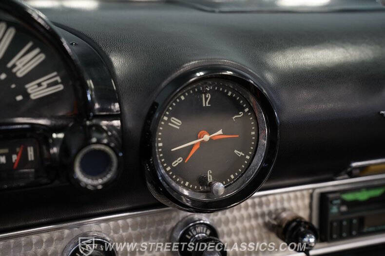 1956 Ford Thunderbird