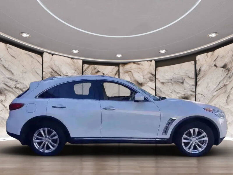 2013 Infiniti FX37