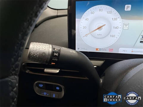 2024 Genesis GV60 Standard