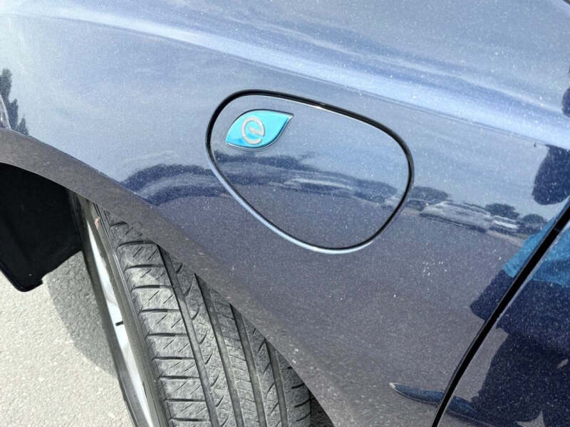 2018 Chrysler Pacifica Hybrid Touring Plus