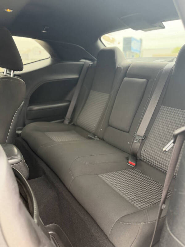 2019 Dodge Challenger SXT