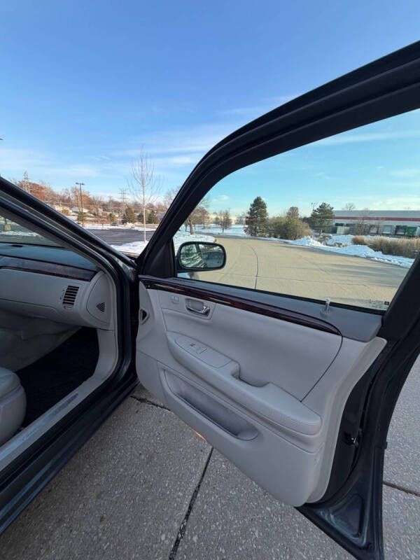 2009 Cadillac DTS Luxury 6-Passenger