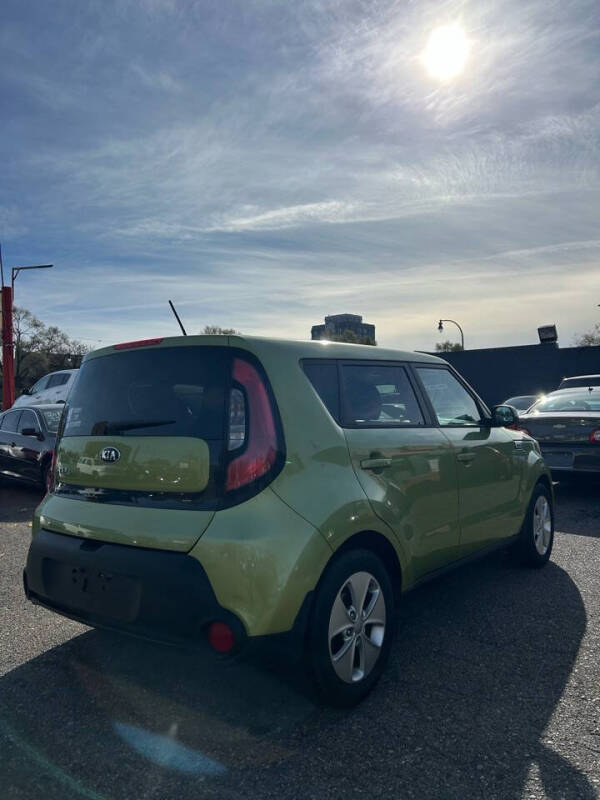 2016 Kia Soul Base photo 4