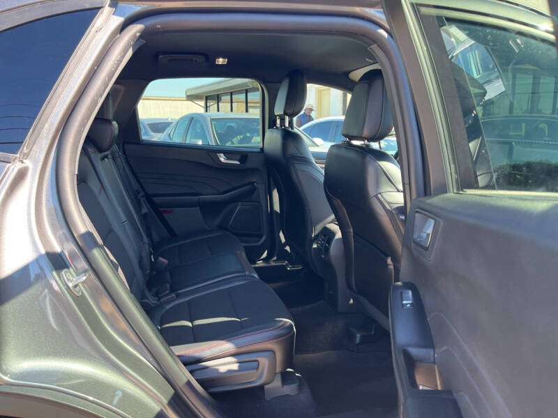 2025 Ford Escape ST-Line Select