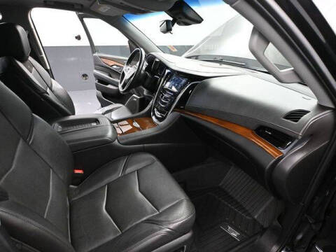 2019 Cadillac Escalade ESV Luxury