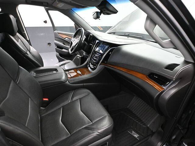 2019 Cadillac Escalade ESV Luxury