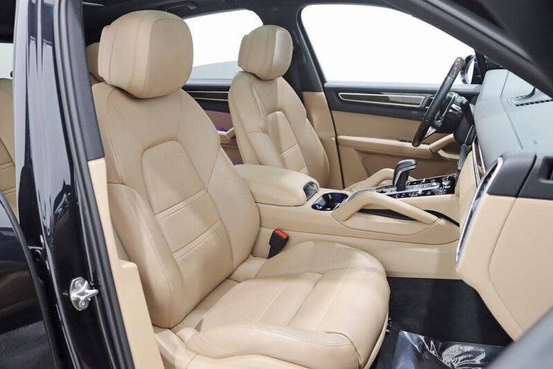 2019 Porsche Cayenne S