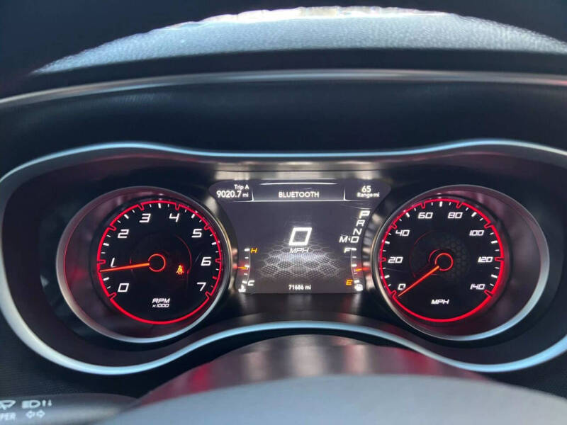 2017 Dodge Charger SXT