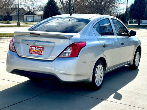 2019 Nissan Versa S Plus