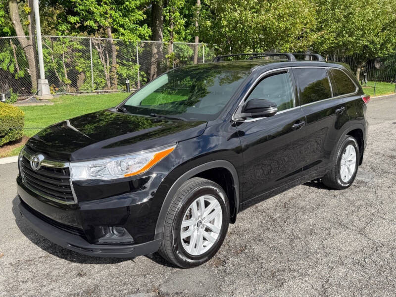 2016 Toyota Highlander LE