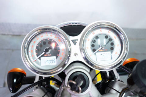 2023 Triumph Thruxton RS