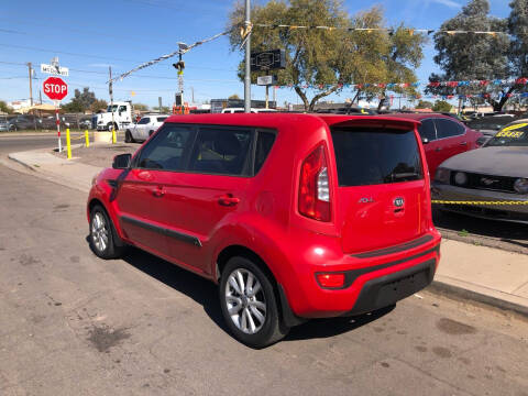 2013 Kia Soul +