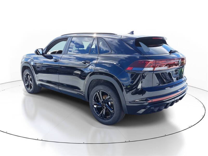 2026 Volkswagen Atlas Cross Sport SEL R-Line Black 4Motion