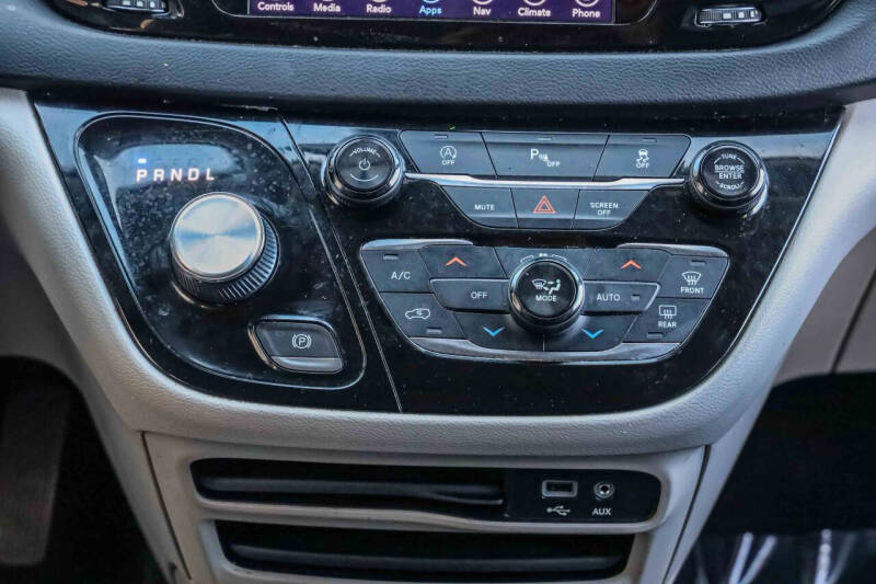 2018 Chrysler Pacifica Touring L