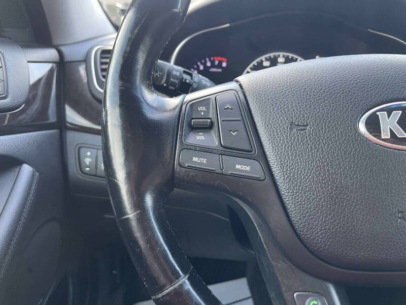 2015 Kia Cadenza Premium