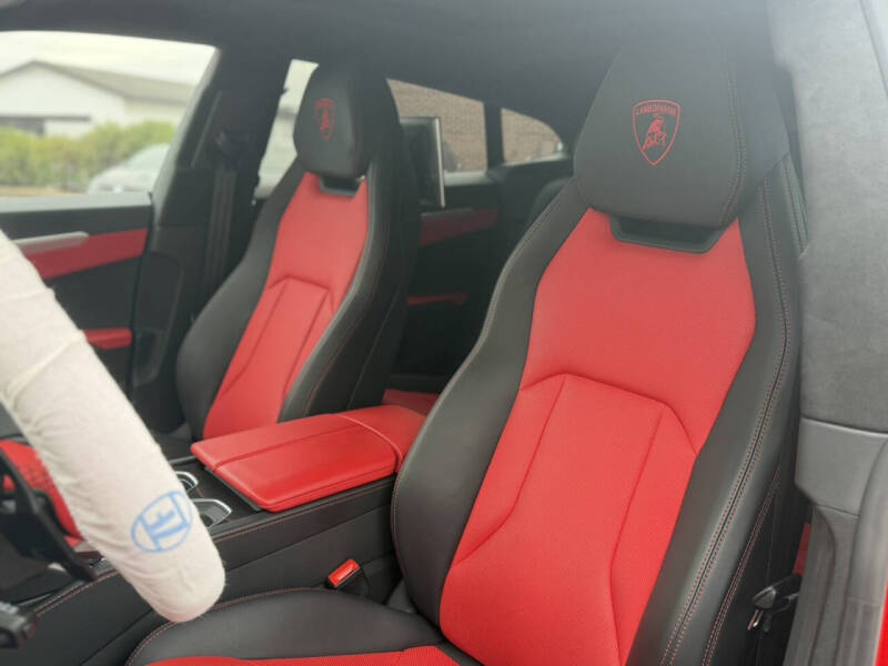 2020 Lamborghini Urus