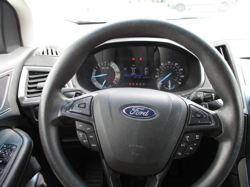 2016 Ford Edge SE