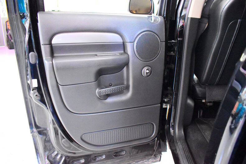 2005 Dodge Ram 1500 SRT-10