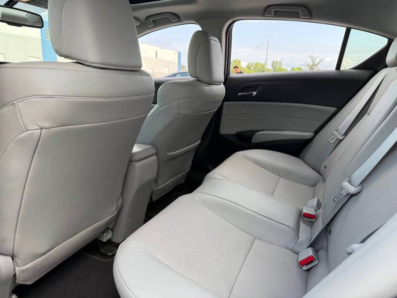 2017 Acura ILX w/Tech