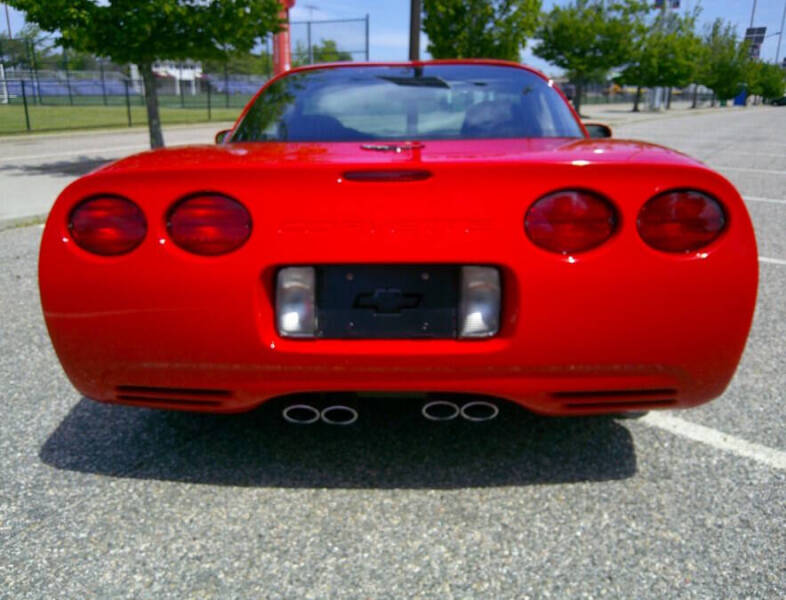 2004 Chevrolet Corvette
