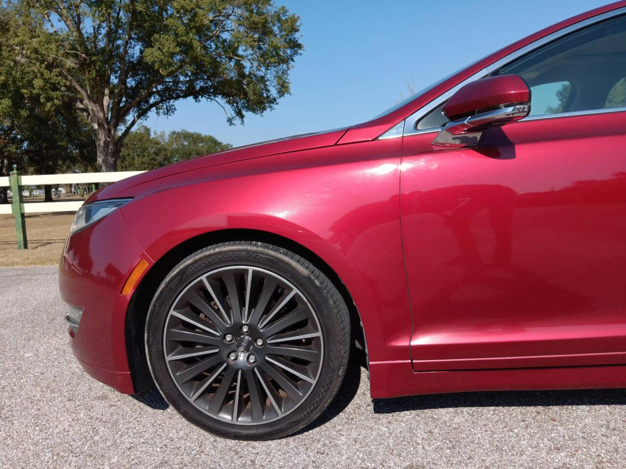 2016 Lincoln MKZ for sale at AUTOPLUG 360 in Stafford, TX