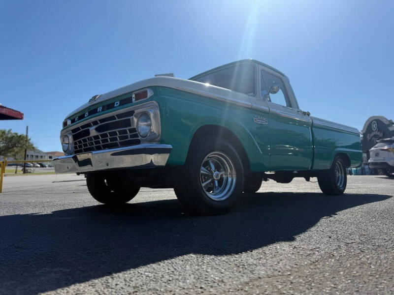 1966 Ford F-100