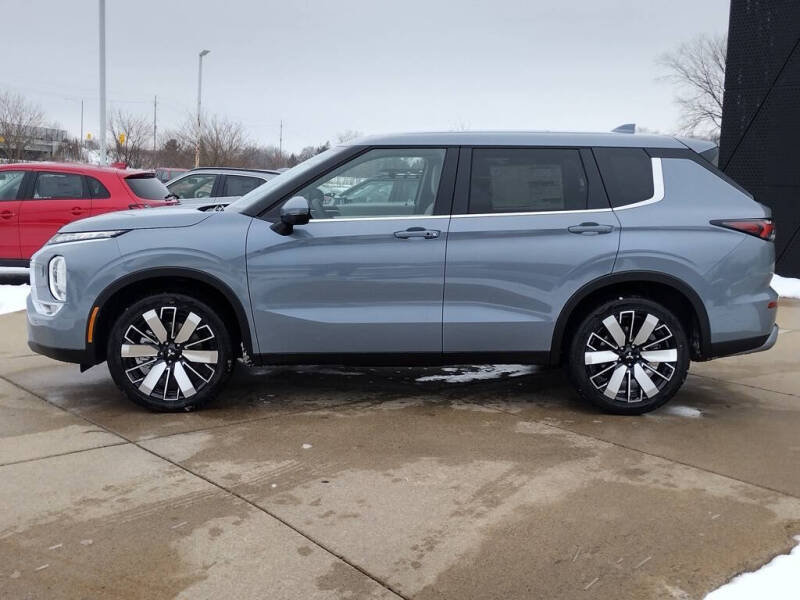 2026 Mitsubishi Outlander SE