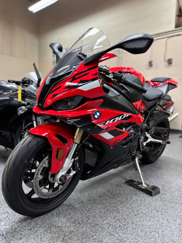 2024 BMW S 1000 RR