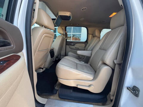 2012 Chevrolet Suburban LT 2500