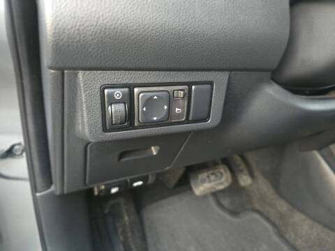 2008 Nissan Versa 1.8 SL