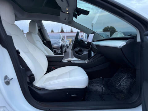 2021 Tesla Model 3 Performance