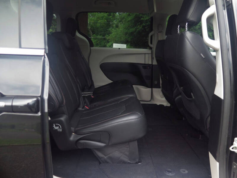 2019 Chrysler Pacifica Touring L