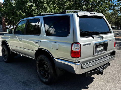 2002 Toyota 4Runner SR5