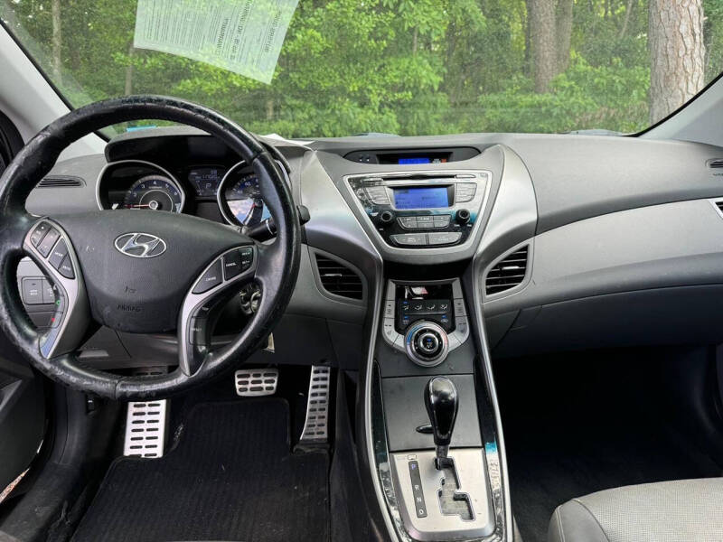 2013 Hyundai Elantra Coupe SE