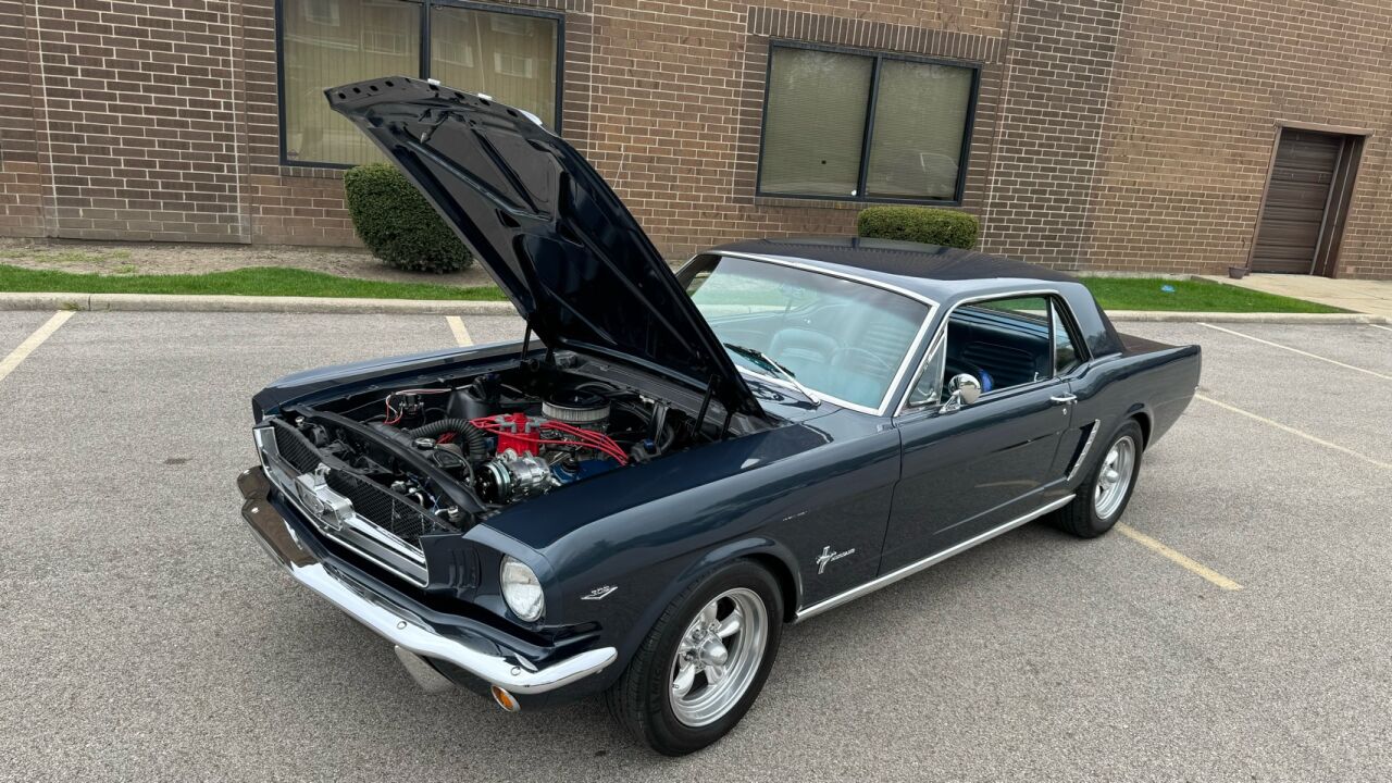 1965 Ford Mustang 40
