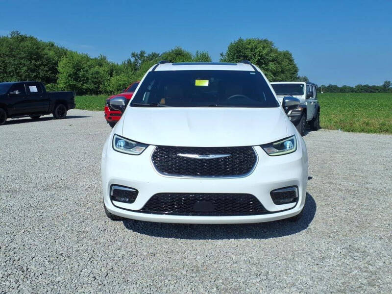 2025 Chrysler Pacifica Pinnacle