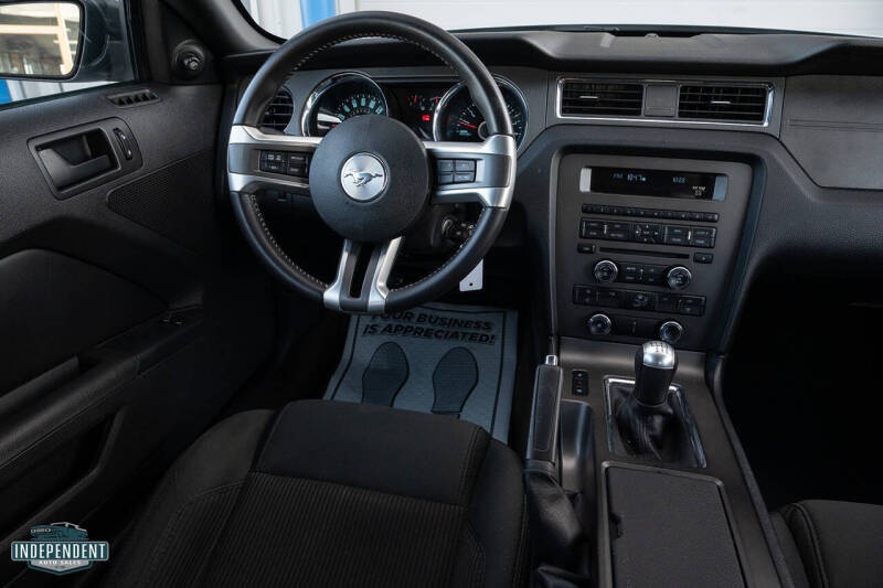 2014 Ford Mustang V6