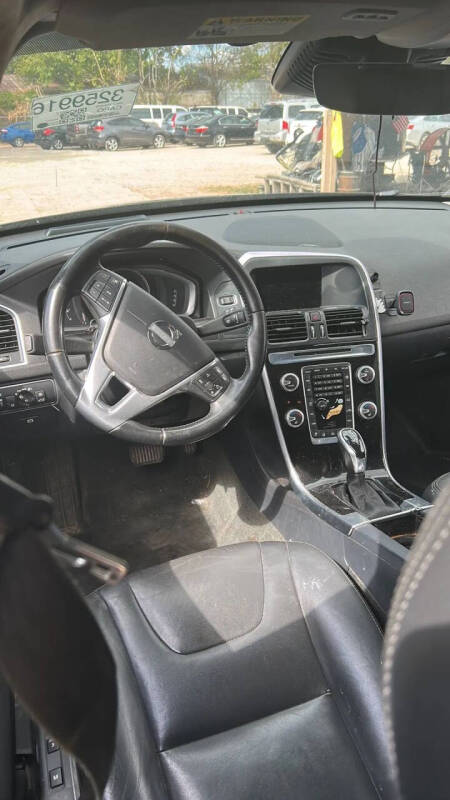 2015 Volvo XC60 T5 Drive-E Platinum